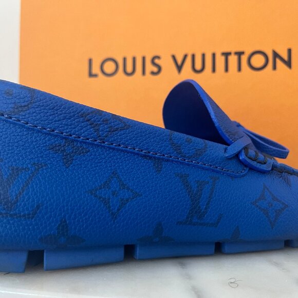 Louis Vuitton Blue Monogram Driver Moccasins – 1AAQ02 – Excellent Condition - Picture 1 of 13